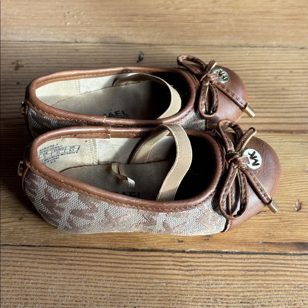 Michael Kors MK Ballet Flat Samara-T Brown cognac tan monogrammed Shoes Sz 5